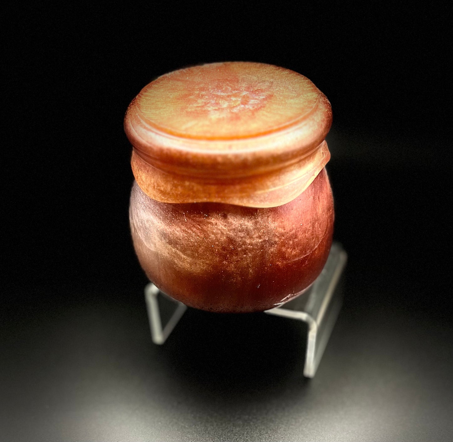 Small resin jar